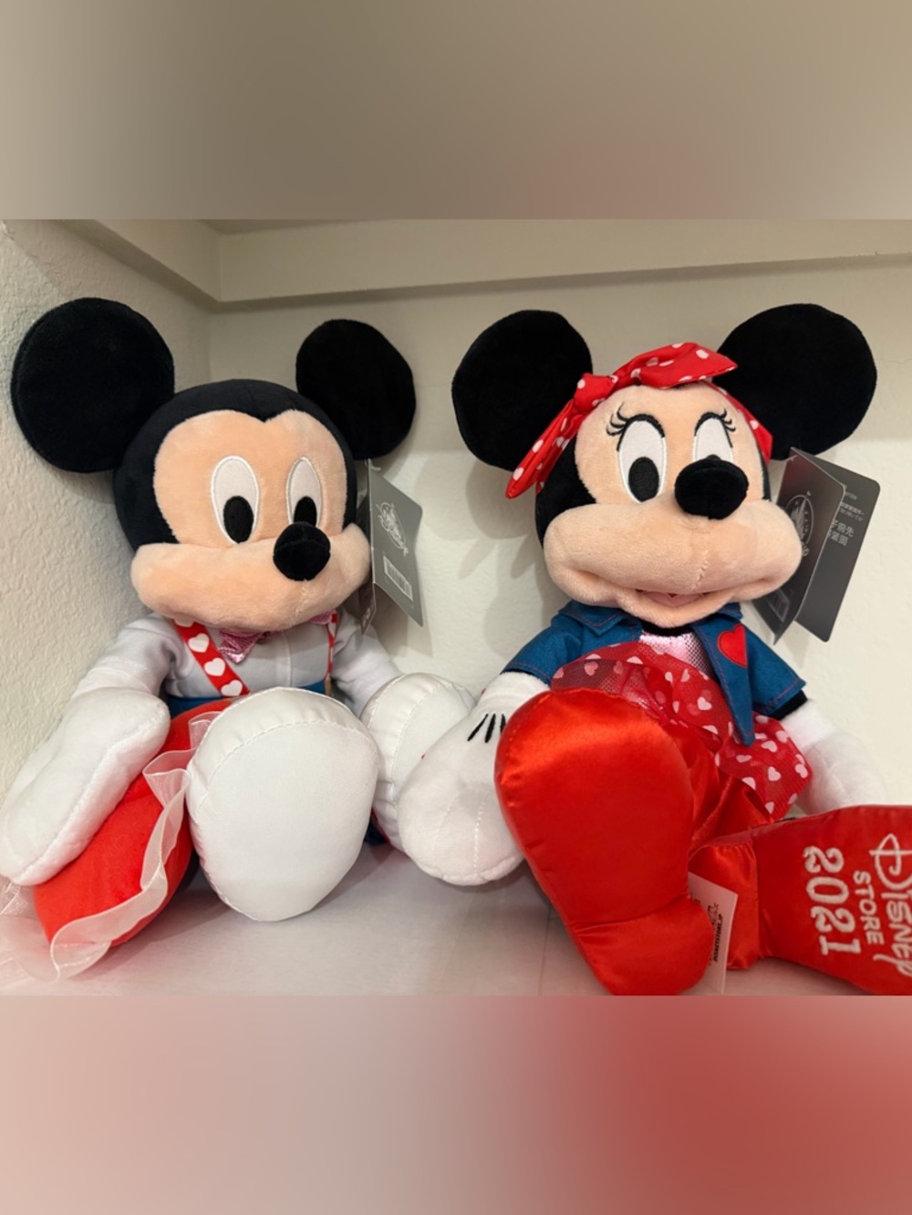 Disney Mickey & Minnie Mouse Plush Dolls 2021 Valentine Edition